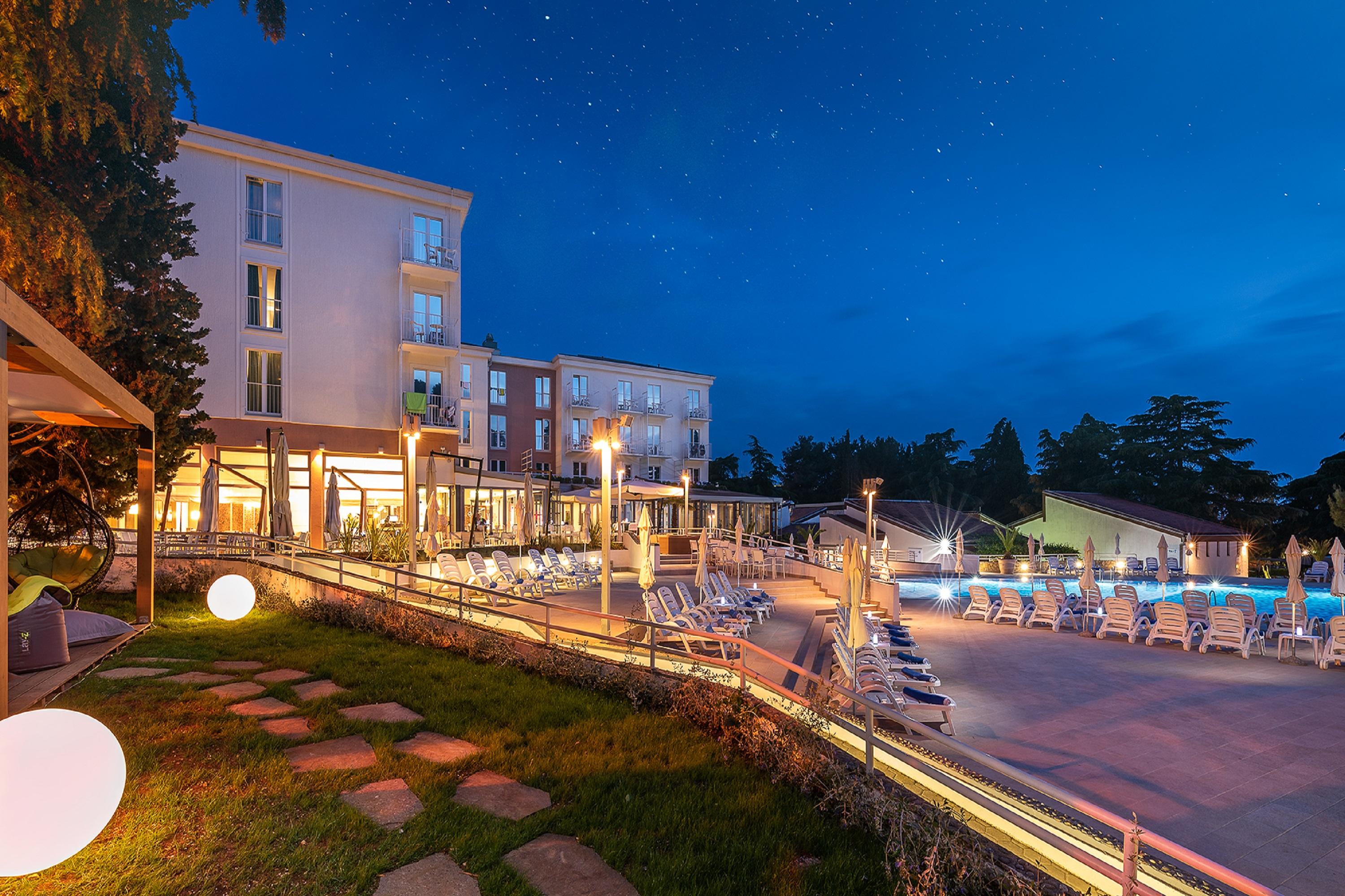 Hotel Valamar Pinia 3*